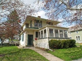 118 W South St, Viroqua, WI 54665