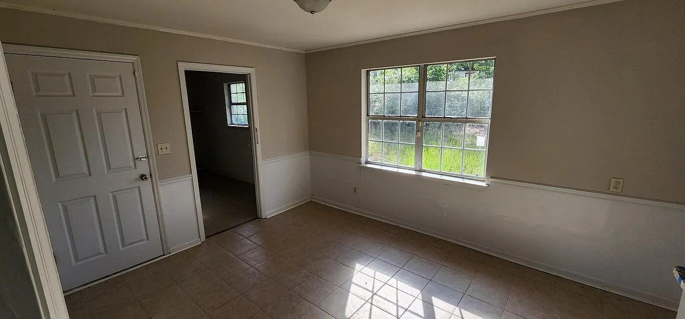 3 bed, 2.0 bath, 1147 sqft, $1,595 — Photo 3