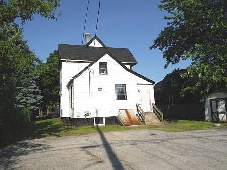 2nd image of 1824 Park Ave