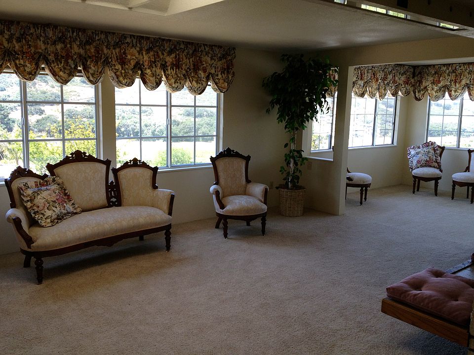 Spacious Living Room & Den