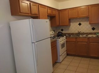 427 N Hamilton Ave, Villa Park, IL