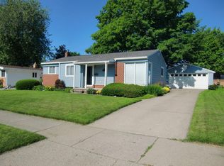 1701 Springfield Ln, Lansing, MI 48912