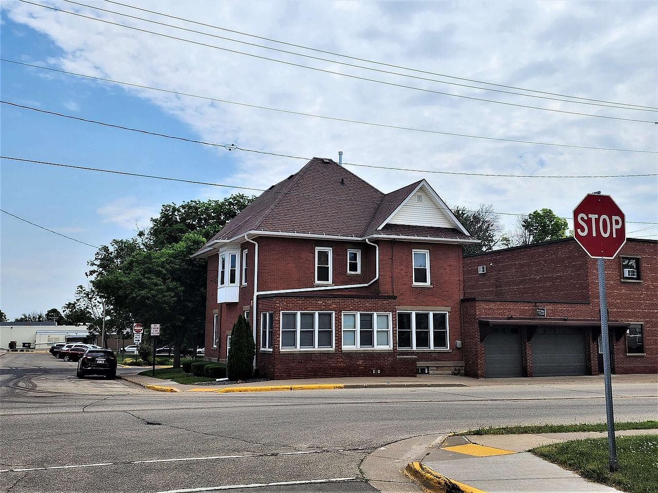 100 Park Place, Platteville, WI 53818 MLS 1950729 Zillow