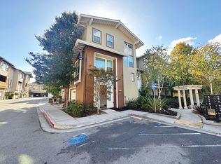 2611 Fairview Dr, Mountain View, CA 94043