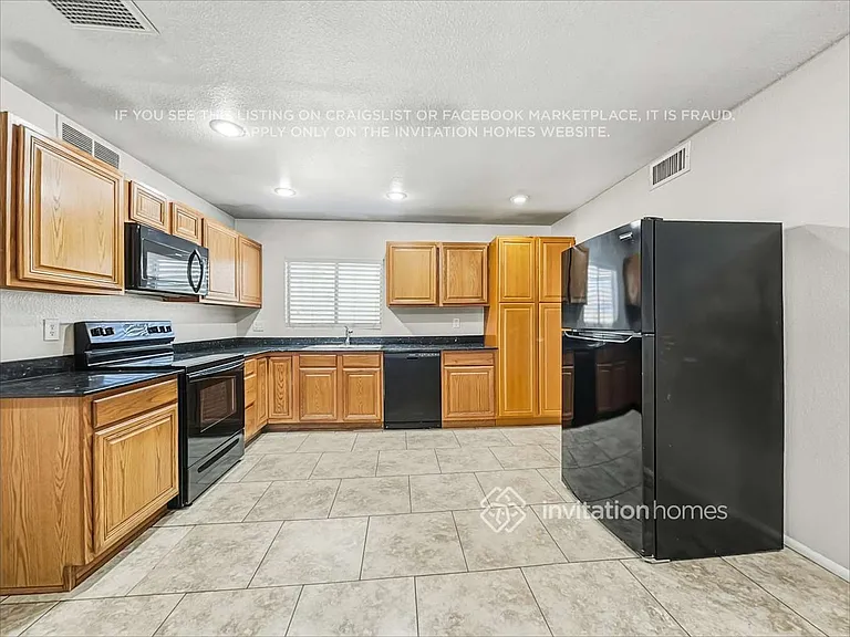 5630 W Hubbell St — Photo 9