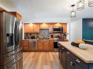 52 Travis Rd, Hyde Park, NY 12538