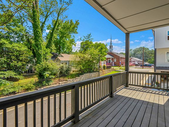 4th image of 3165 Dogwood Dr #108