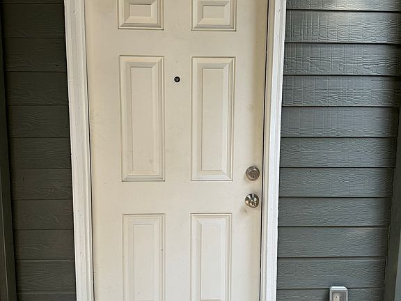 2nd image of 7546 Windsor Oaks #7546