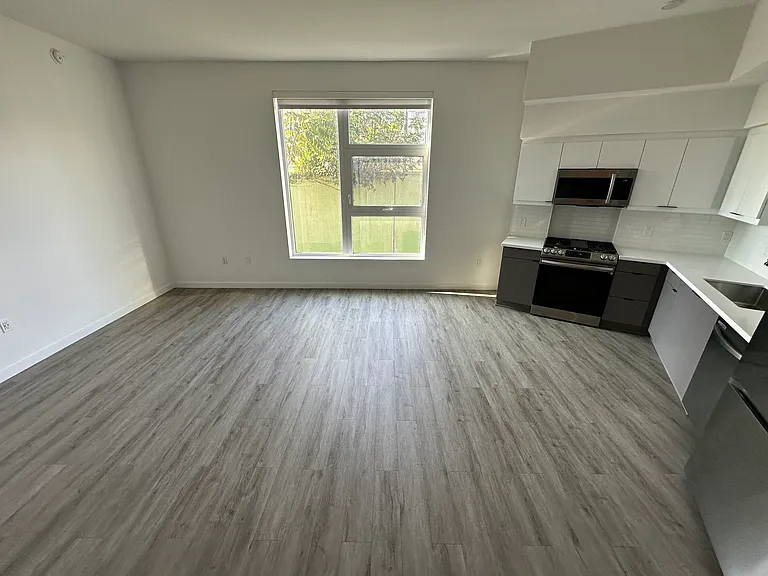 1100 W Temple St — Photo 20