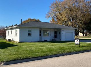 510 N 3rd St, Plainview, NE 68769