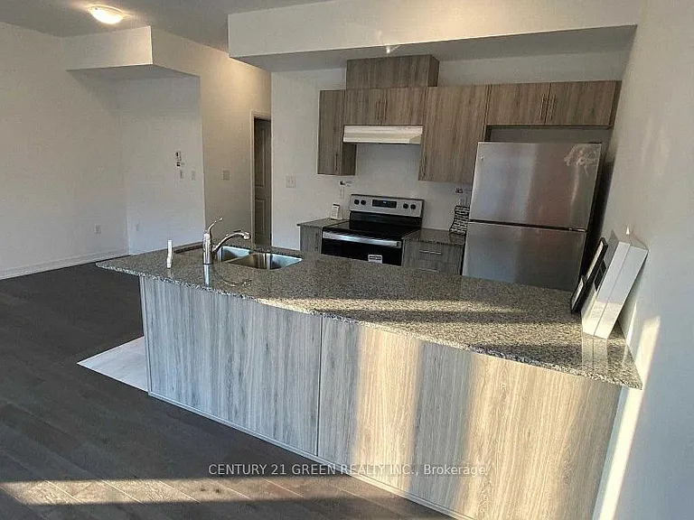 135 Turnberry Ln — Photo 10