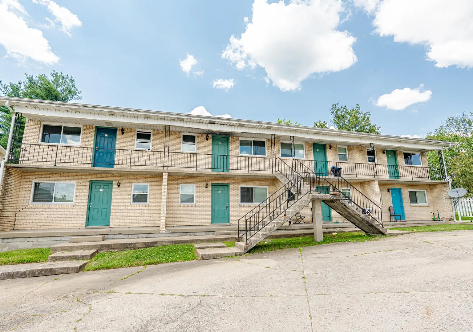 209 N Woodland Dr - 209 Unit 19 — Photo 1