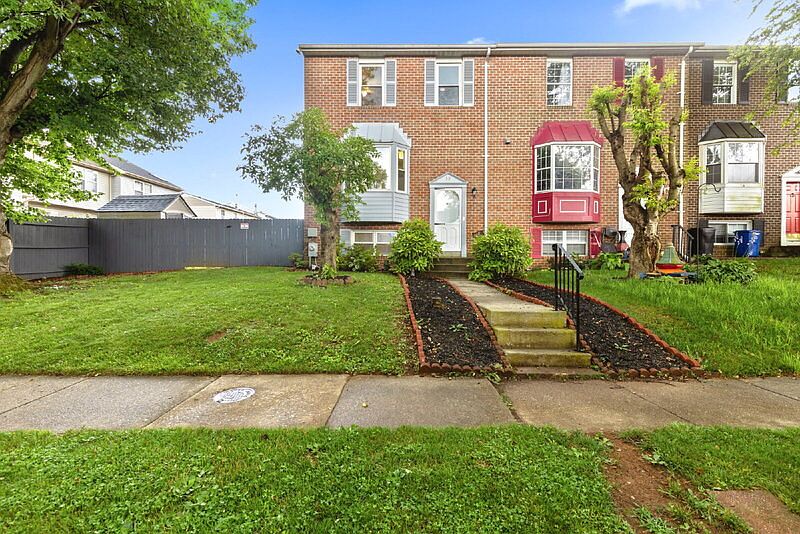 1st image of 59 Stoneway Pl