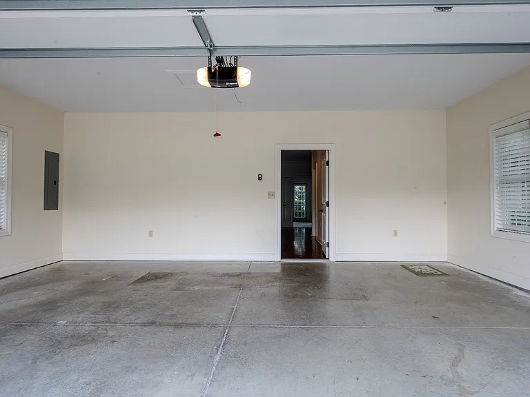 8196 Course View Dr — Photo 30