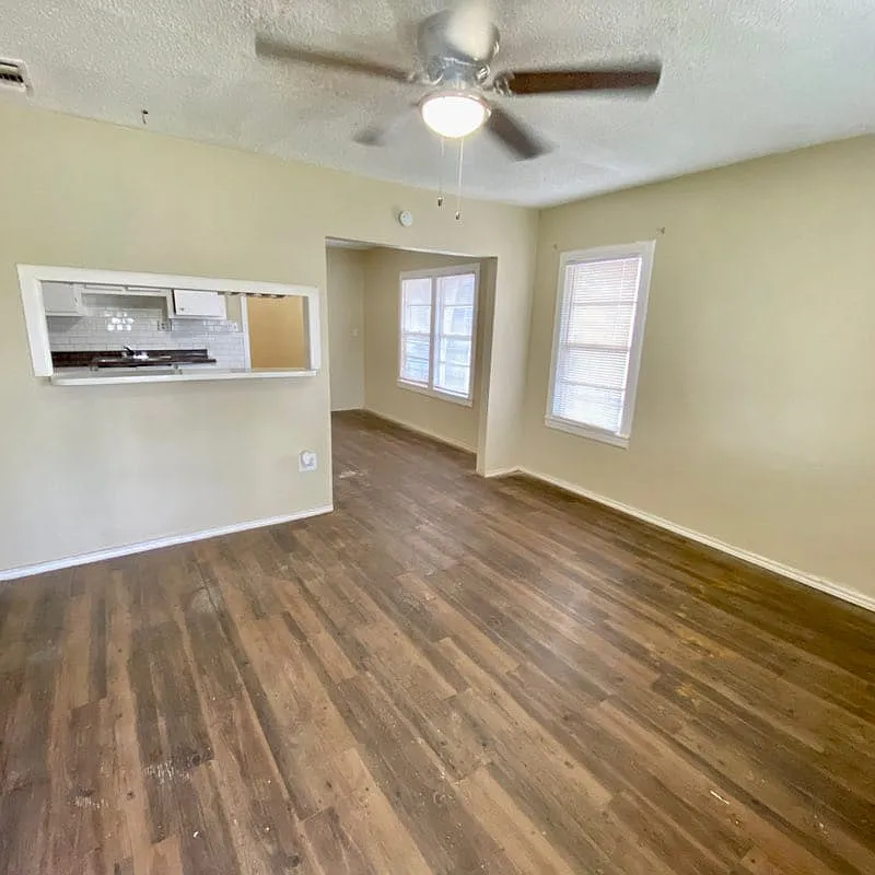 3 bed, 1088 sqft, $925 — Photo 3