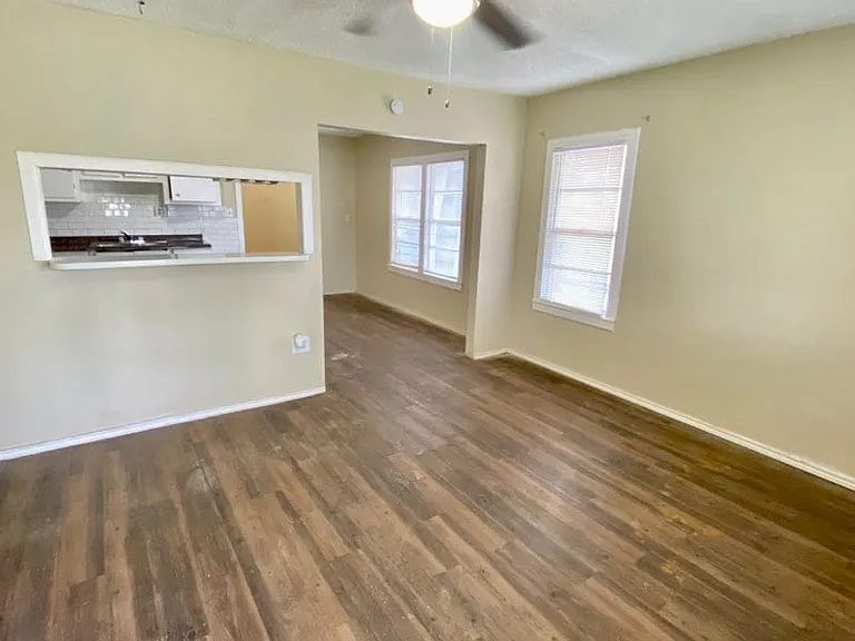 3005 Colgate St — Photo 2