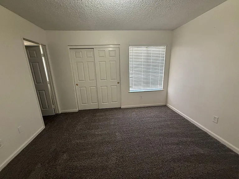 20318 Thunderbird Rd — Photo 39