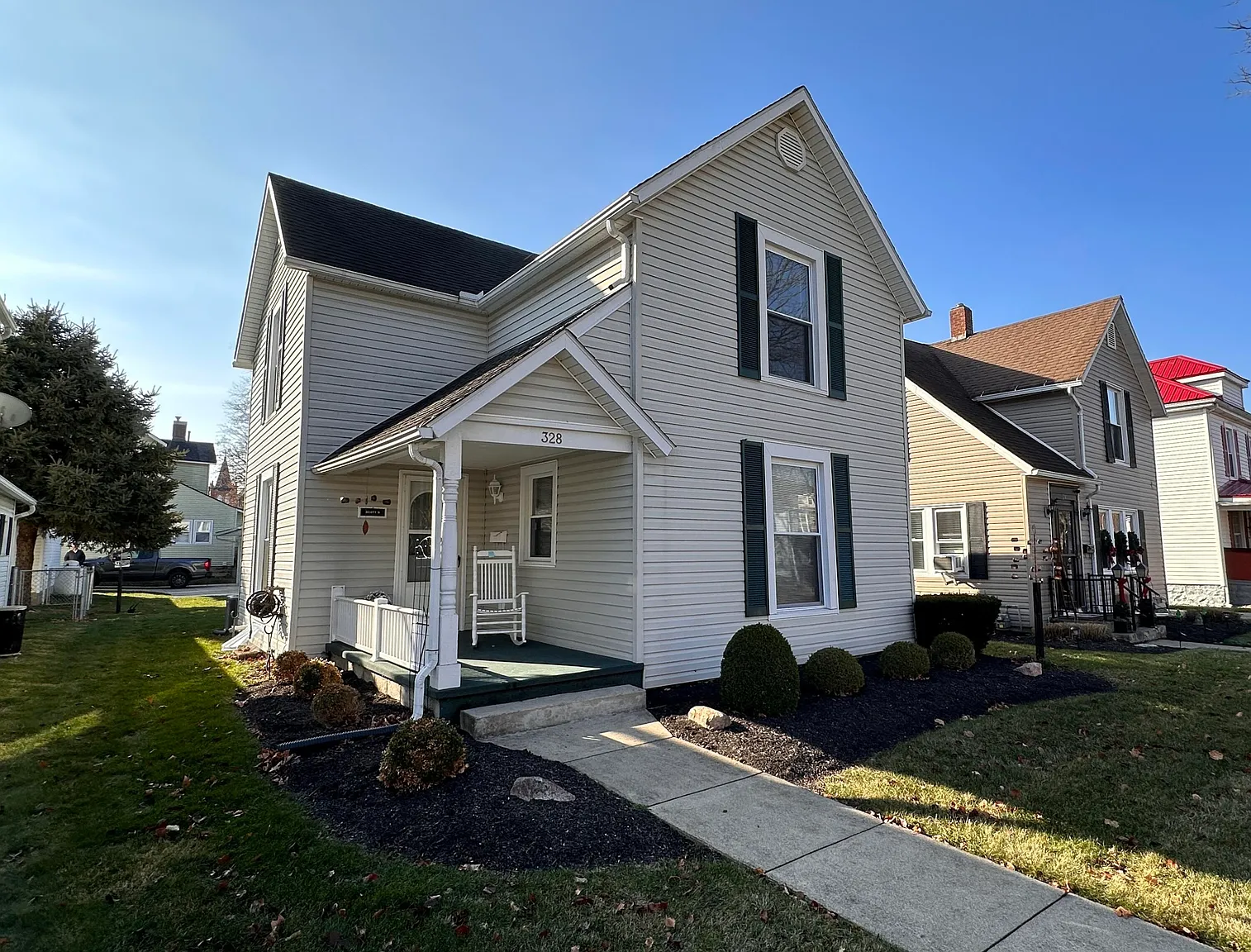 328 E Auburn Ave photo 1