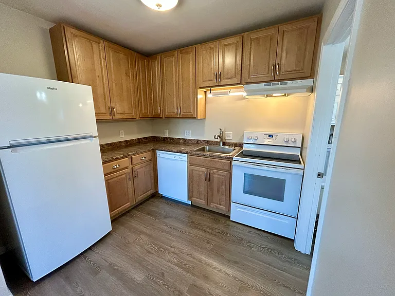 291 Alfred St #2A — Photo 10