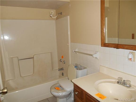 4th image of 1330 Goodrich Ave
