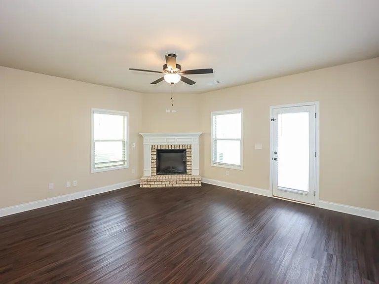 2350 Walker Dr — Photo 5