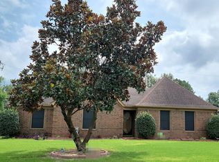 6947 Finch Rd, Memphis, TN 38141