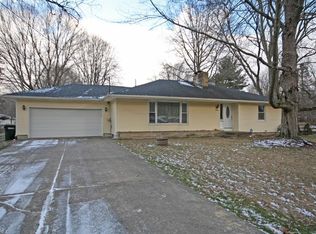 4041 Burgett Ln, Canfield, OH 44406