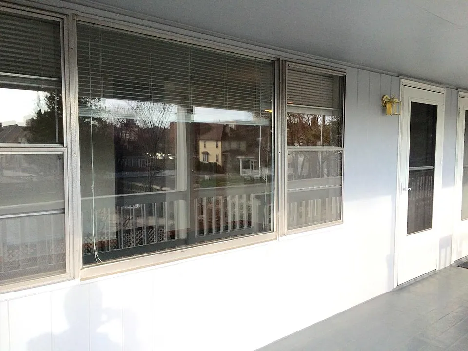 Front deck