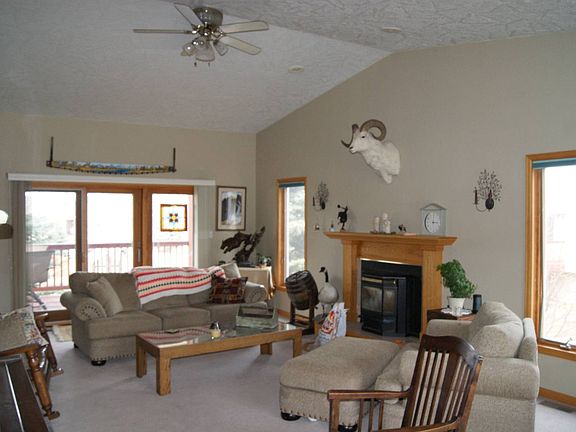 2nd image of 2723 Leslie Ct