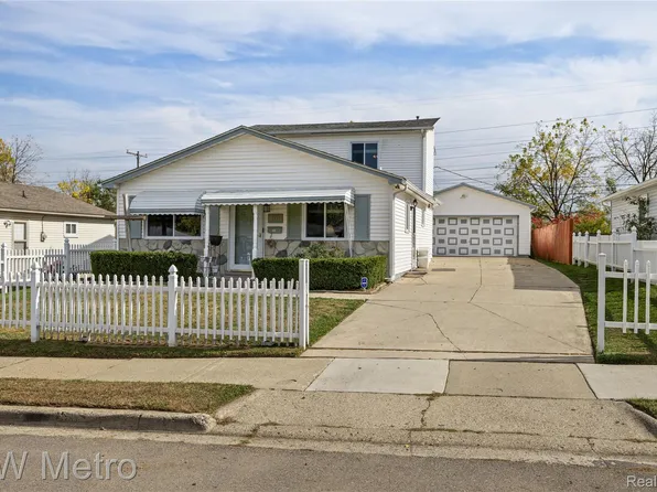 808 Kettering Ave, Pontiac, MI 48340