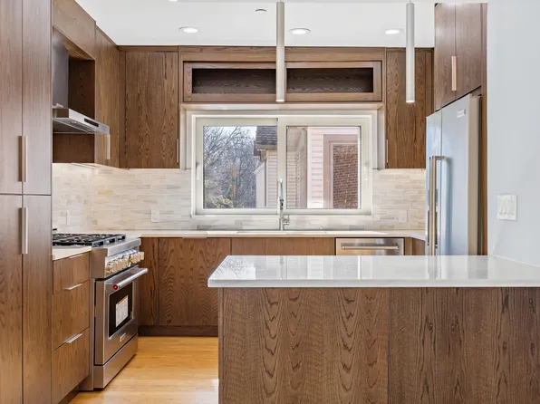 139 Highland Avenue image 17 of 26