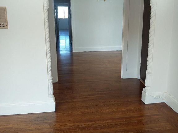 4th image of 619 22nd Ave