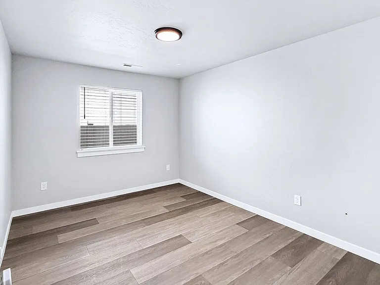 10546 W Teratai St — Photo 14