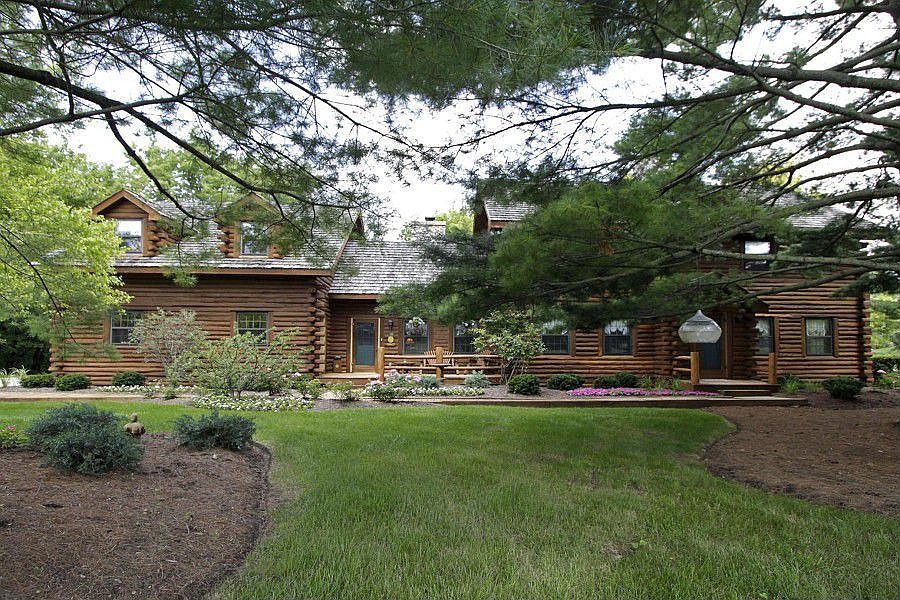 1st image of 5 Cayuga Ct
