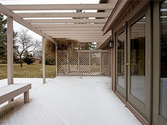 3rd image of 769 Sunrise Cir