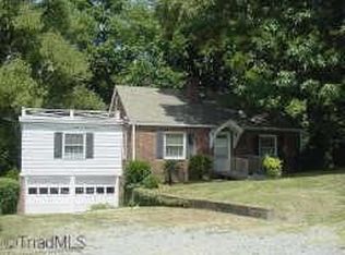 4076 Blumenthal Rd, Greensboro, NC 27406