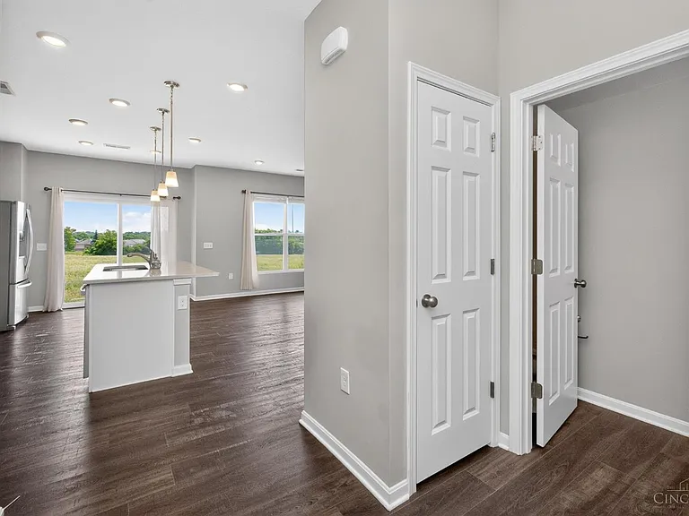 5559 Eagle Ct — Photo 7