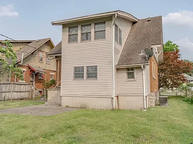 119 Victory Ave — Photo 16