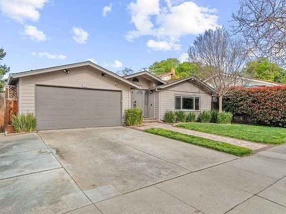 4th image of 1748 Camargo Dr