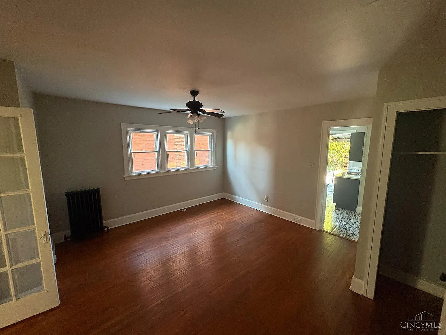 4237 Vine Street - 2 — Photo 2