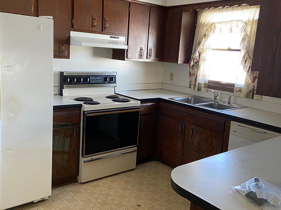 1st image of 17530 Red Wing Blvd