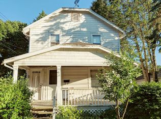 28 Brewster St, Johnson City, NY 13790
