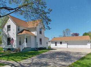309 4th St SW, State Center, IA 50247