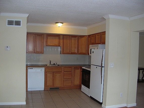 1st image of 1328A Hibbard Dr #A