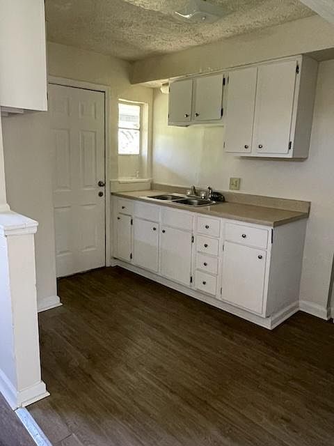 1st image of 1178 E 15th Ave #2
