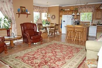 5th image of 259 Country Club Ln