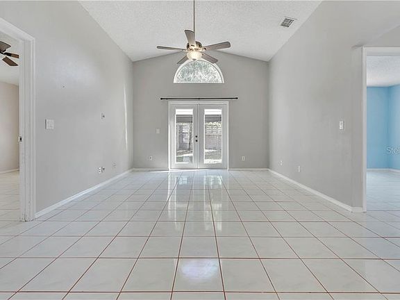 4th image of 2302 Merrimack Dr