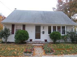 103 N Stoughton St, Bergenfield, NJ 07621