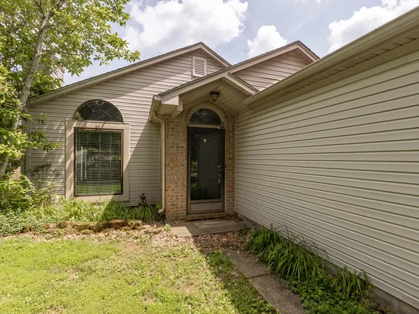 1368 The Kings Ct, Lexington, KY 40515