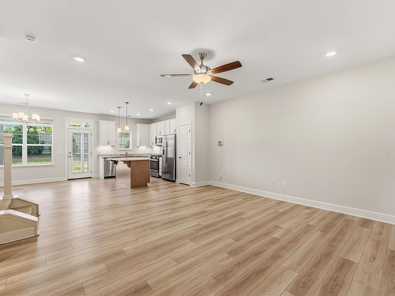 4th image of 314 Hollenbeck Pl